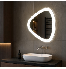 Треугольное зеркало в ванную комнату с подсветкой Касмелия